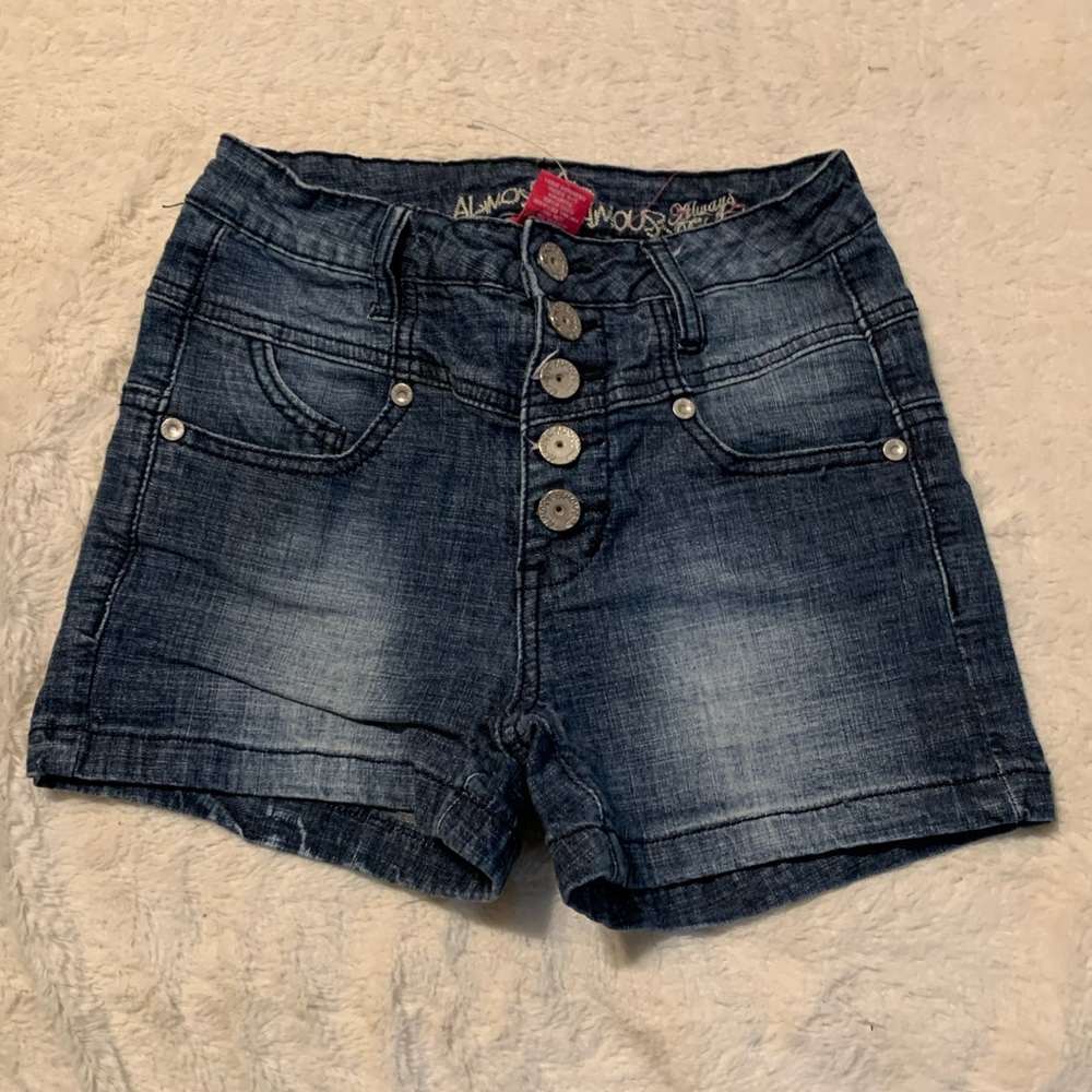 Size 1 Almost Famous Hi-Rise Shorts